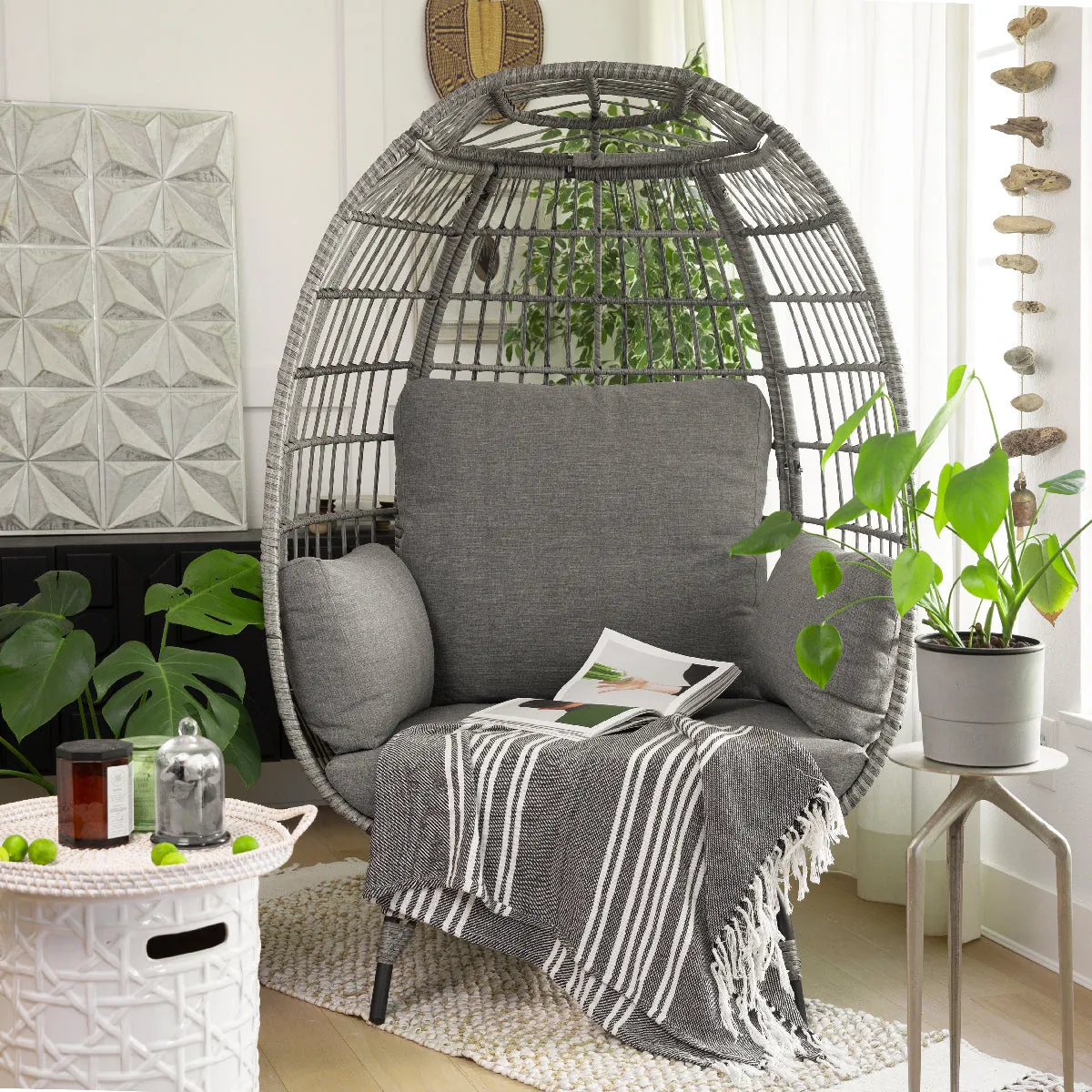 BARTON  SILLA DE MIMBRE ESTILO HUEVO DE GRAN TAMAñO CON DOSEL Y 4 COJINES