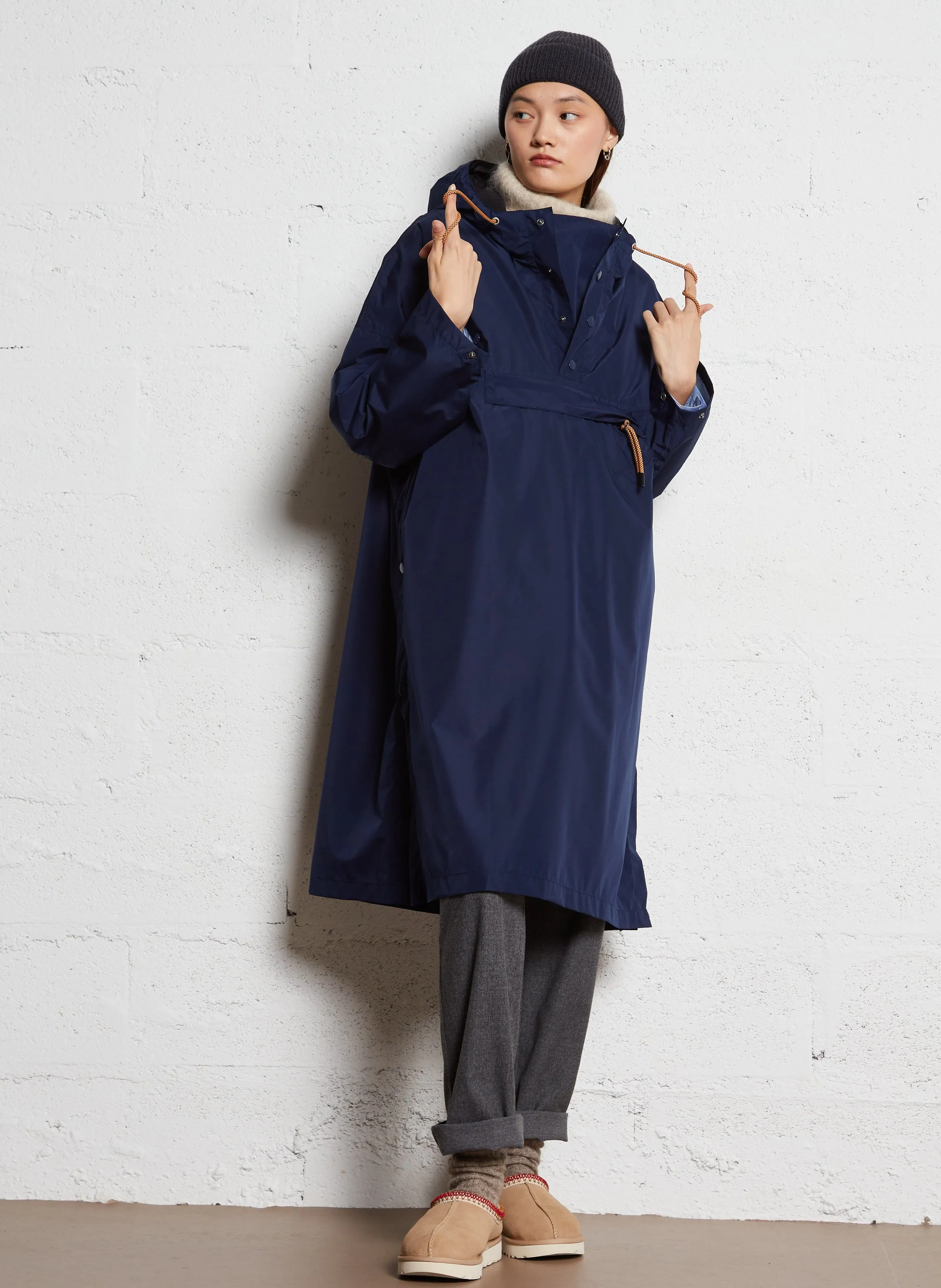 BECKSONDERGAARD Poncho amplio impermeable en azul