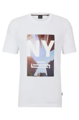Camiseta de punto de algodón con una ilustración en diferentes materiales