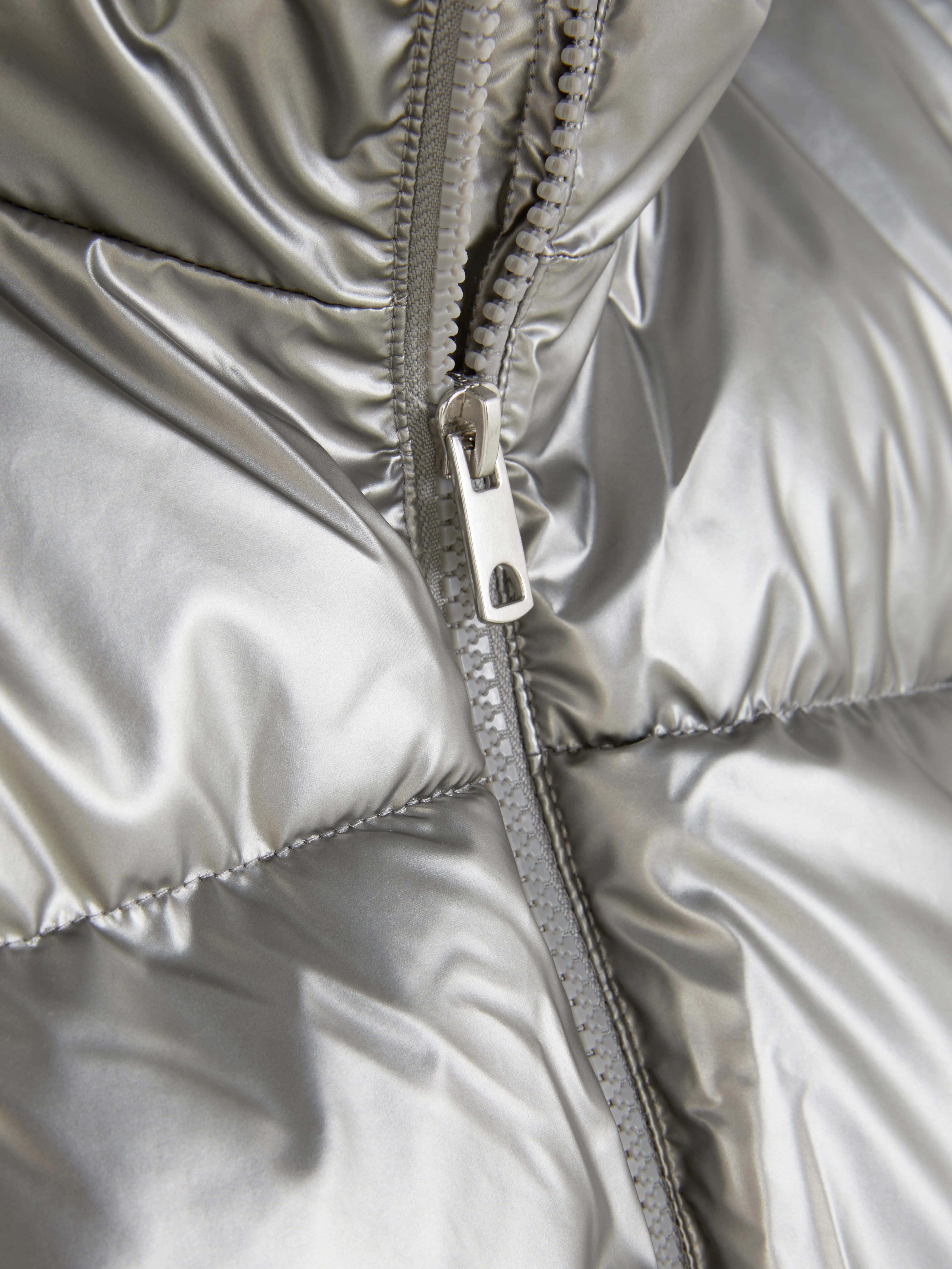 Chaqueta metalizada acolchada