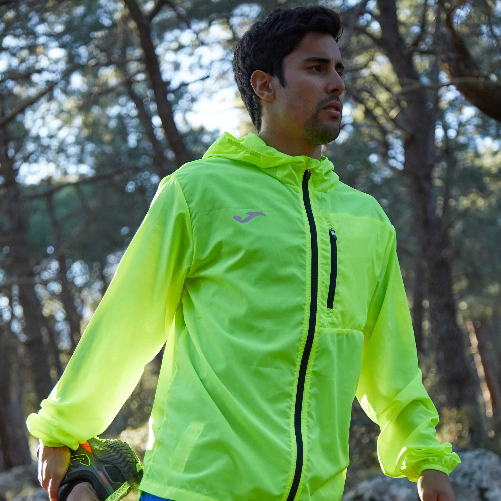 CORTAVIENTOS HOMBRE RTRAIL NATURE AMARILLO FL&UACUTE;OR
