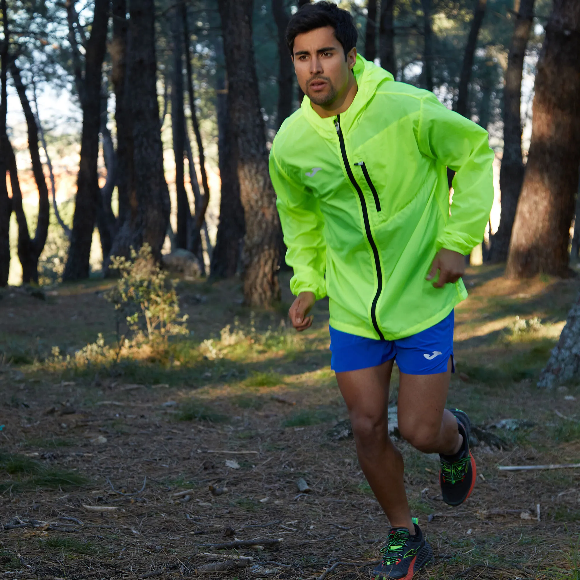 CORTAVIENTOS HOMBRE RTRAIL NATURE AMARILLO FL&UACUTE;OR