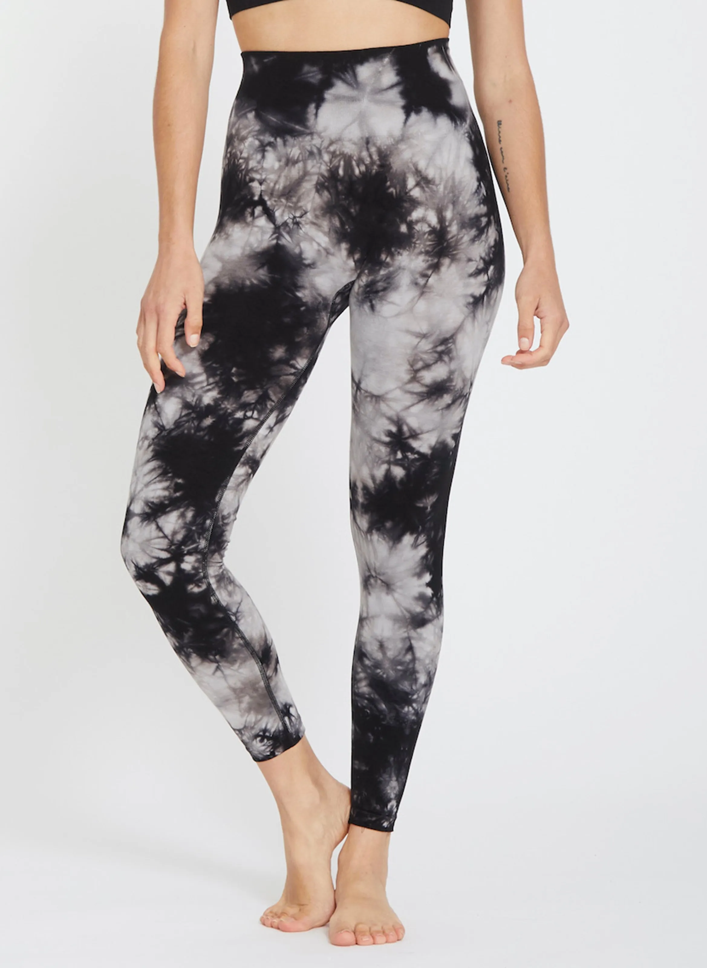GENJI  LEGGING ESTAMPADO EN NEGRO