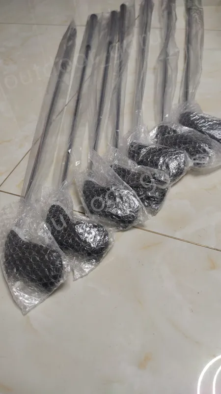 GOLF CLUBS BLACK IRONS 79049PR/S FLEX STEEL SOAT CON CUBIERTA DE LA CABEZA LA úLTIMA VERSIóN DE LAS 4GENERACIONES MáS RECIENTE