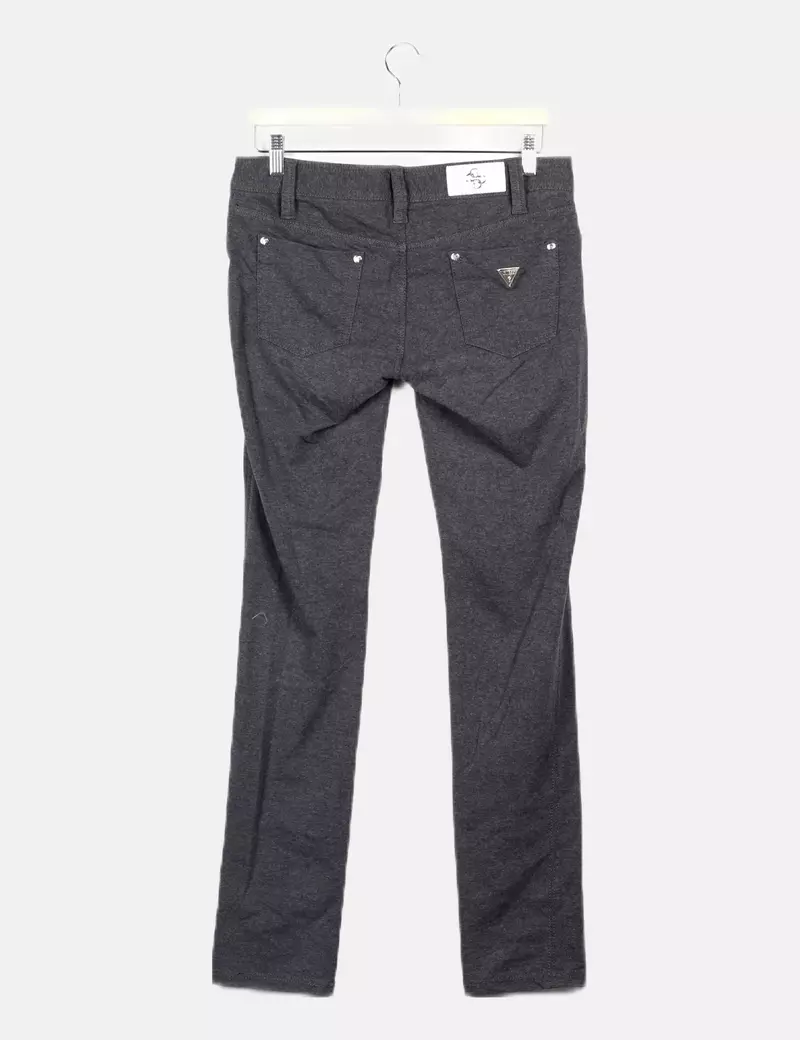 Guess Pantalón gris básico