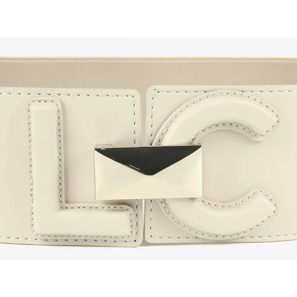 Lola Casademunt LS2406001 001 Crudo