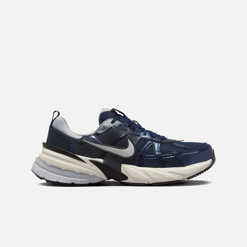 NIKE V2K RUN HJ4497400