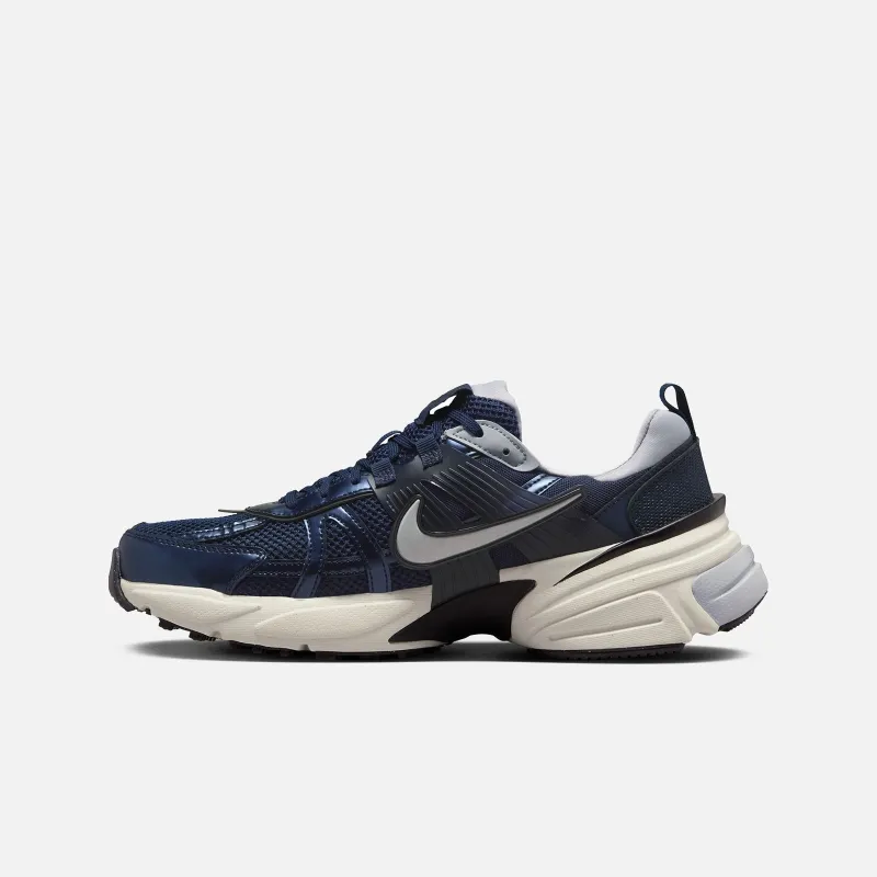 NIKE V2K RUN HJ4497400