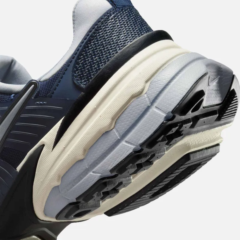 NIKE V2K RUN HJ4497400