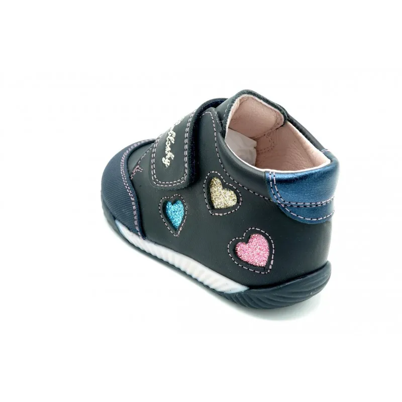 PABLOSKY 061125  BOTITA CON VELCRO