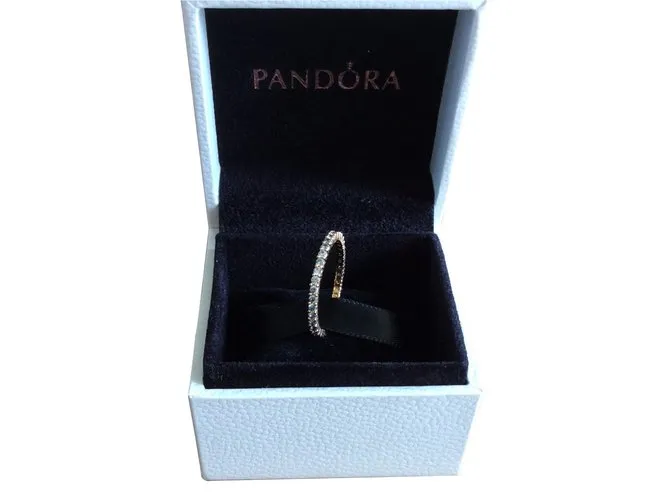 Pandora anillo Dorado 