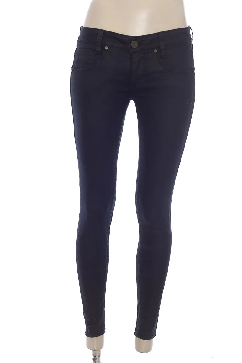PANTALóN COLOR AZUL  CHEVIGNON