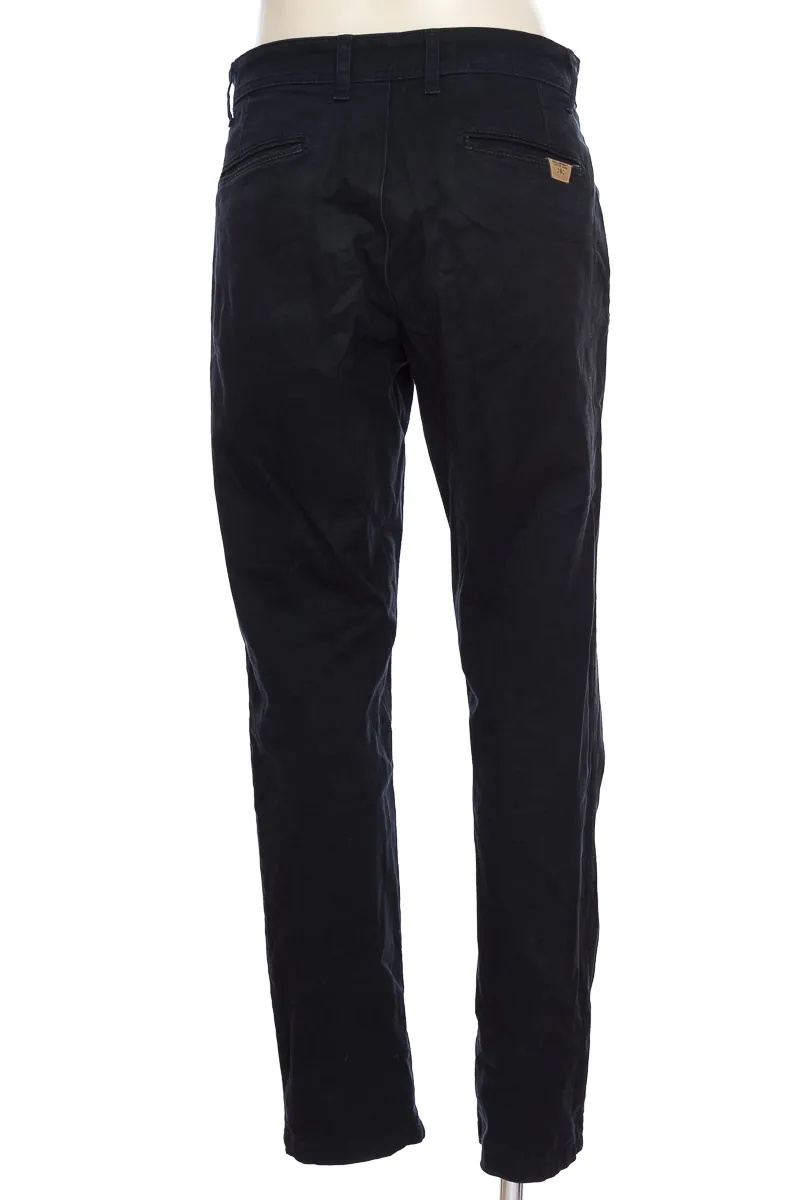 PANTALóN COLOR NEGRO  QUEST