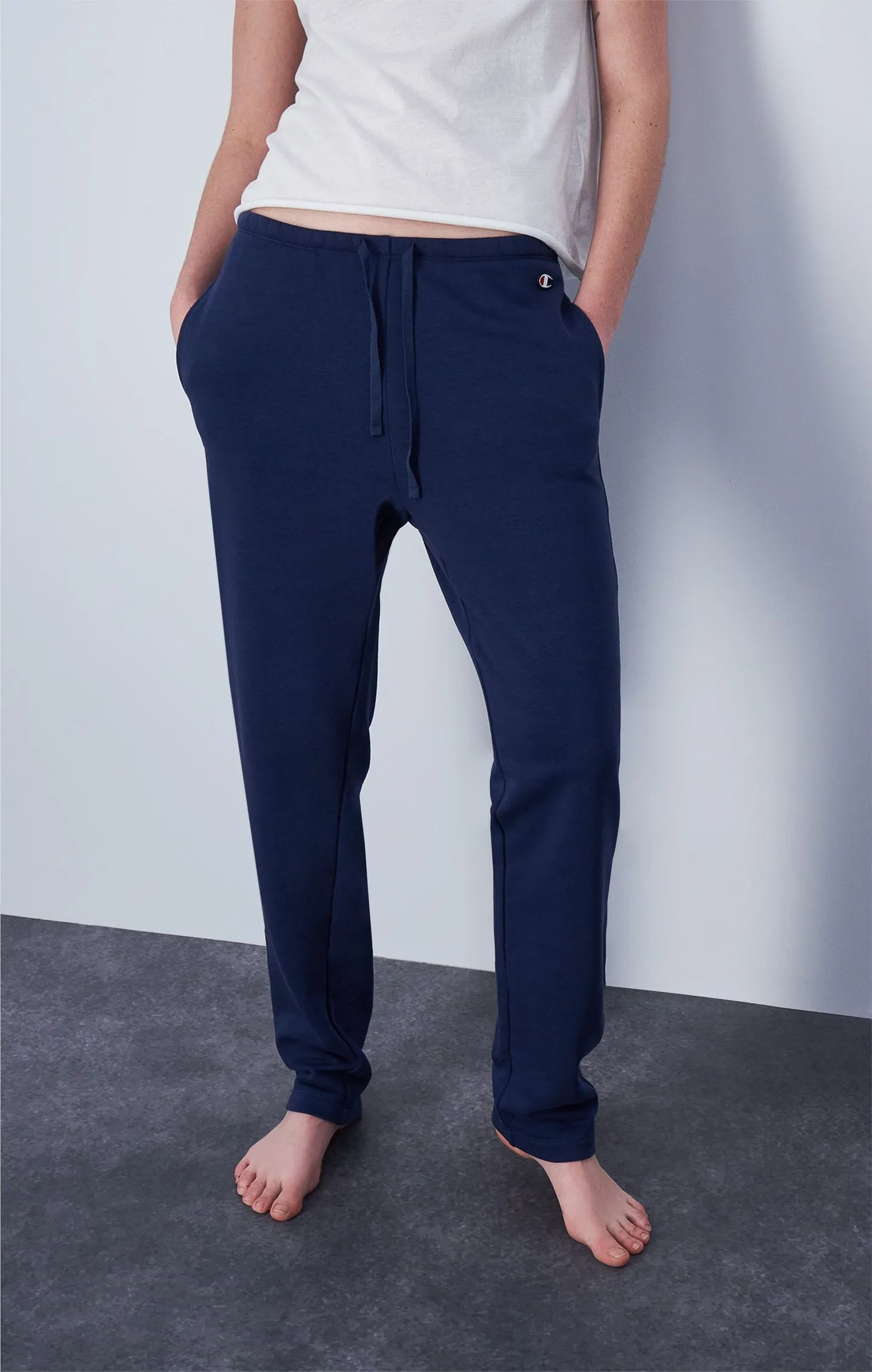 Pantalón minimalista de felpa ligera