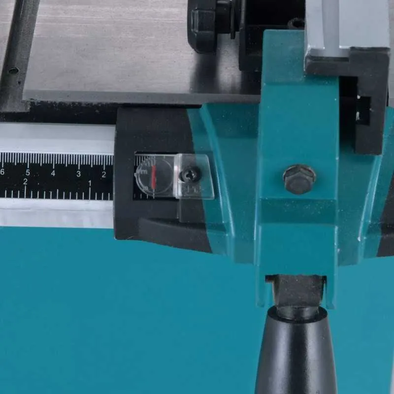 Sierra Cinta 12" 900W 165mm Makita LB1200F