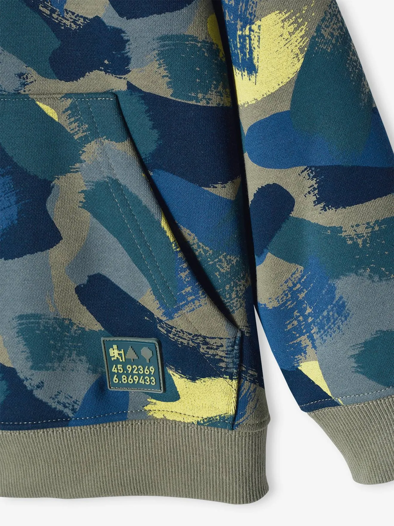 Sudadera con efecto camuflaje y capucha para niño