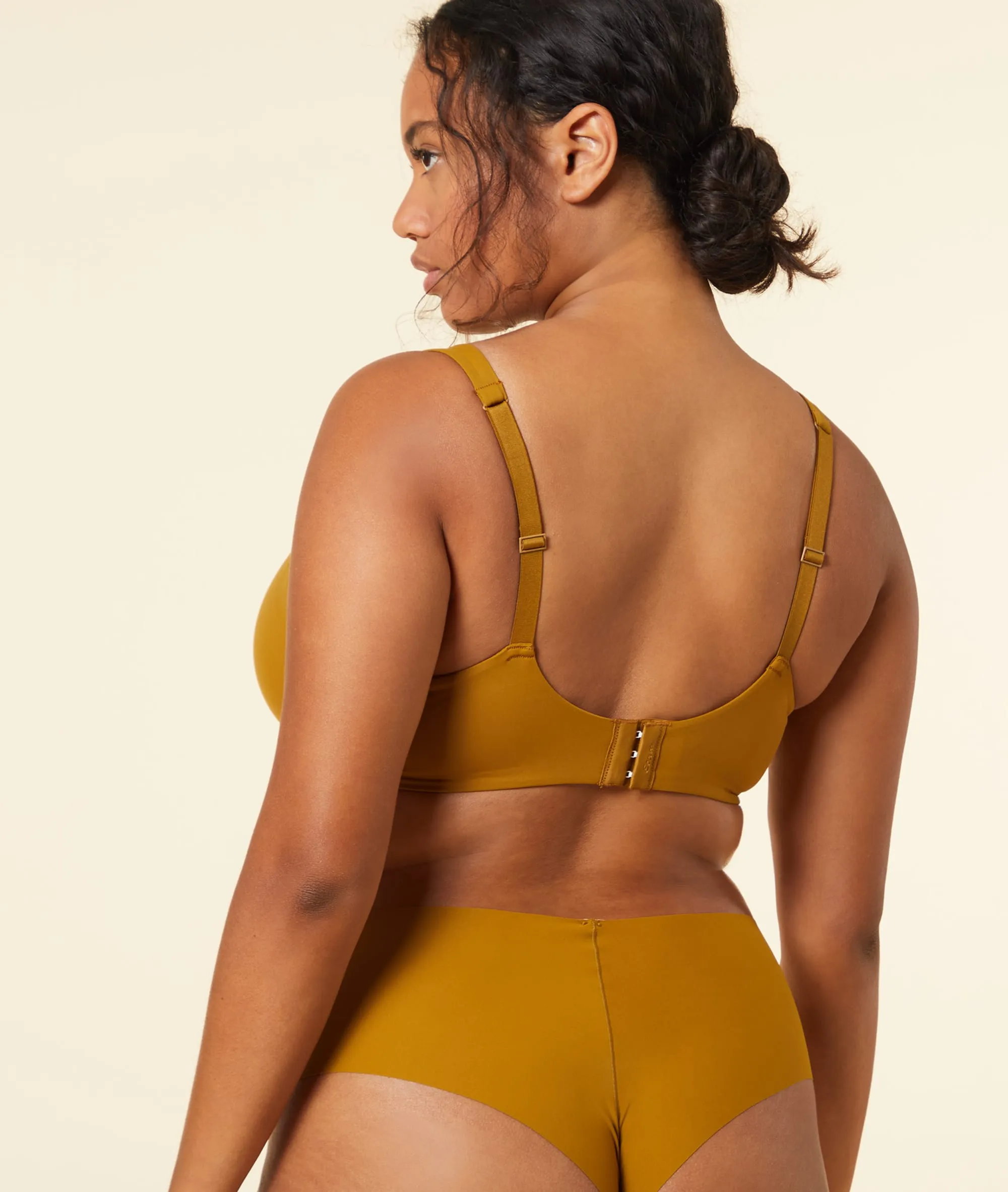 SUJETADOR TRIáNGULO CON AROS DE MICROFIBRA. COPA BF PURE FIT® BRONZE  ETAM