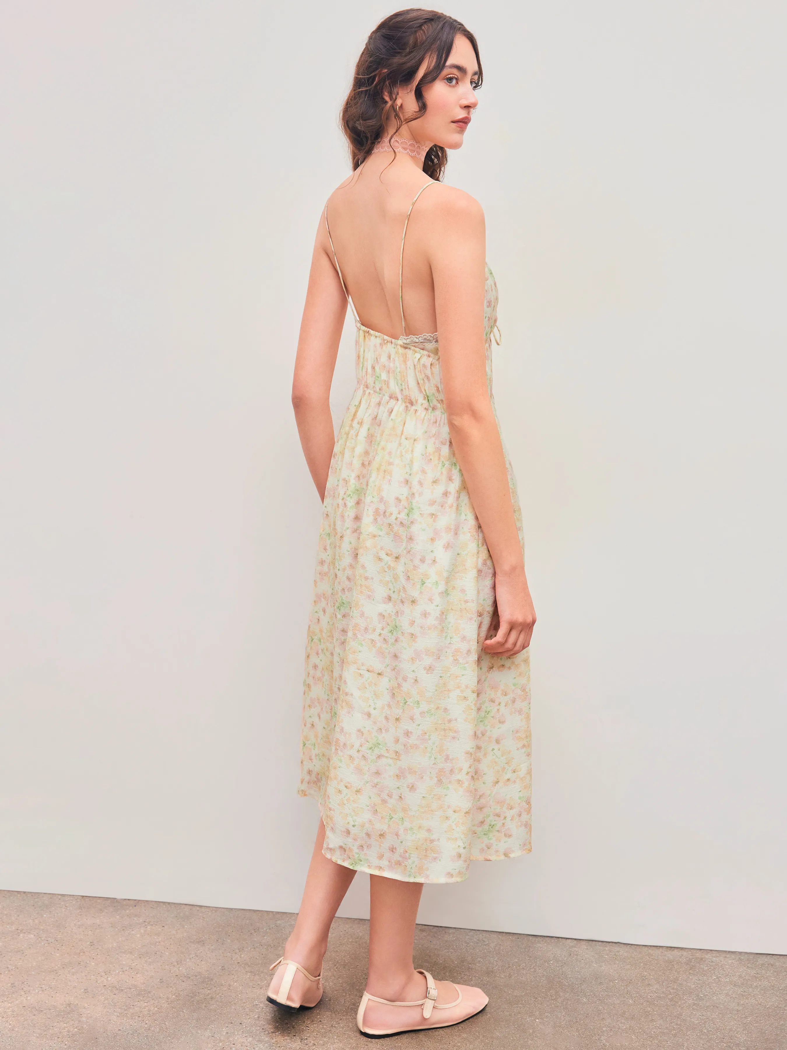 Vestido Midi Floral con Nudo en V
